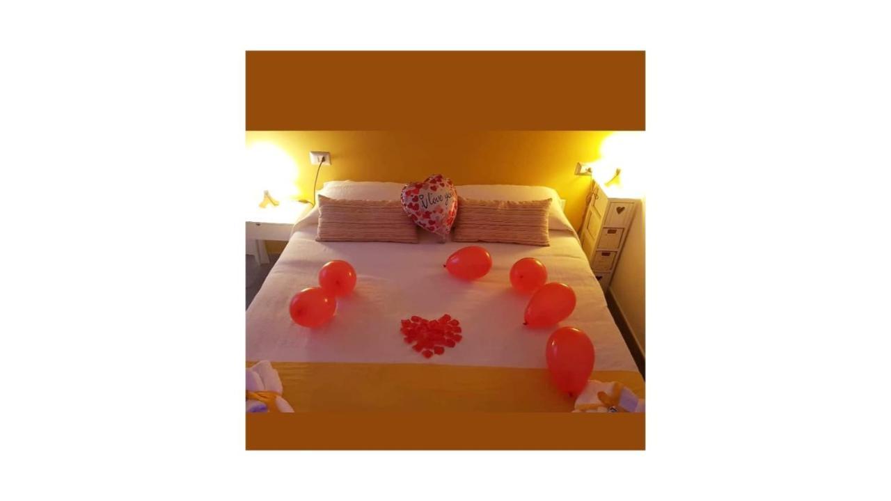Bed and Breakfast #Zonaporto Neapel Exterior foto