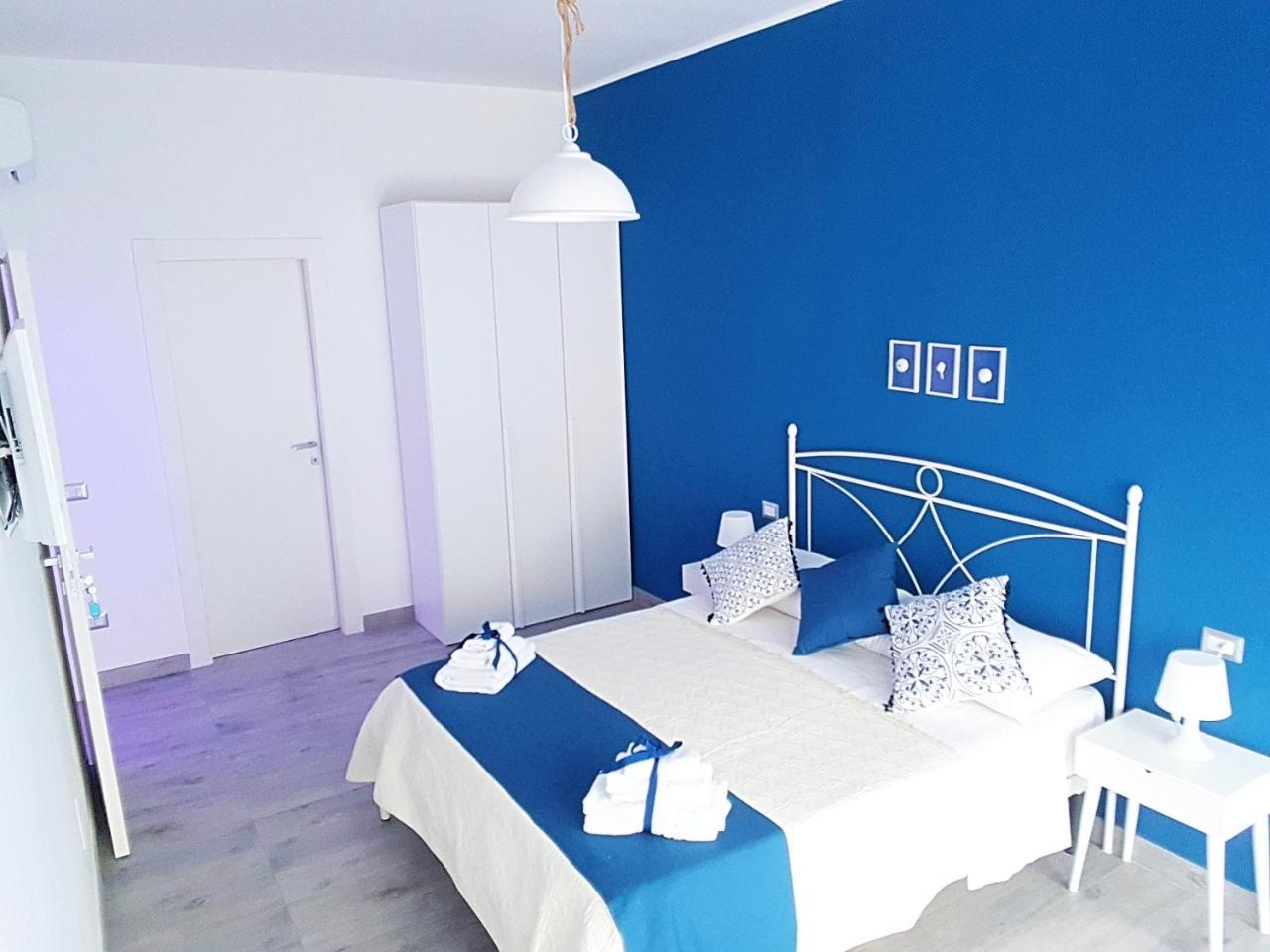 Bed and Breakfast #Zonaporto Neapel Exterior foto